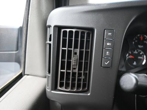 Used 2014 Chevrolet Express 3500 LS RWD image 22