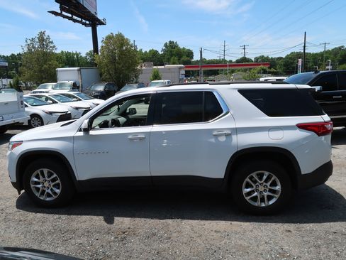 Used 2019 Chevrolet Traverse LT FWD image 7