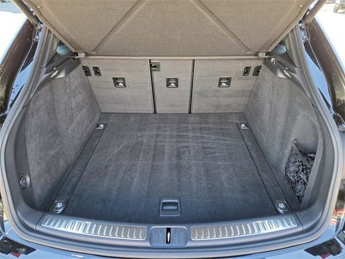 Used 2023 Porsche Macan image 18
