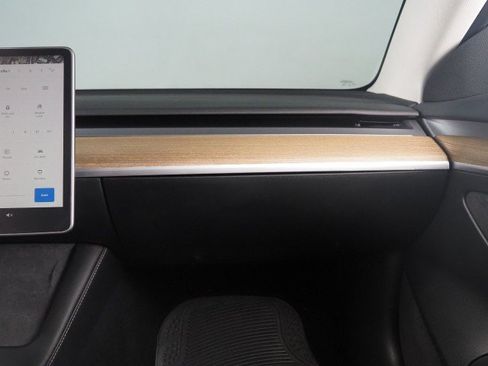 Used 2023 Tesla Model 3 Standard Range RWD image 38