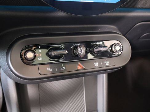 New 2026 MINI Cooper 4-Door Hardtop FWD image 8
