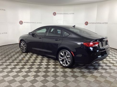 Used 2016 Chrysler 200 S w/ Comfort Group image 7