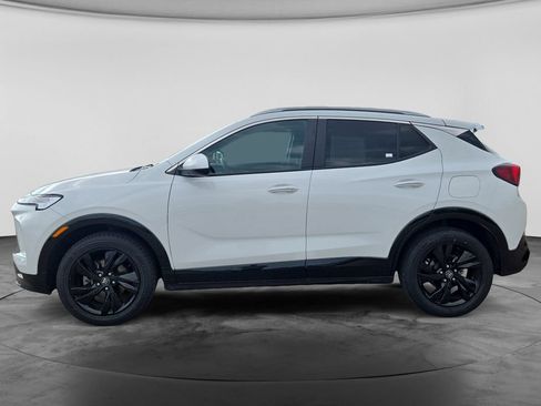 Used 2024 Buick Encore GX Sport Touring AWD/4WD image 5