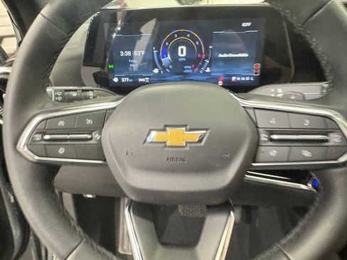 New 2026 Chevrolet Equinox LT AWD/4WD image 17