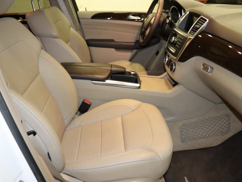 Used 2015 Mercedes-Benz ML 250 BlueTEC 4MATIC image 22