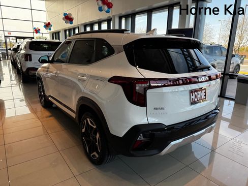 New 2026 Kia Seltos SX image 5