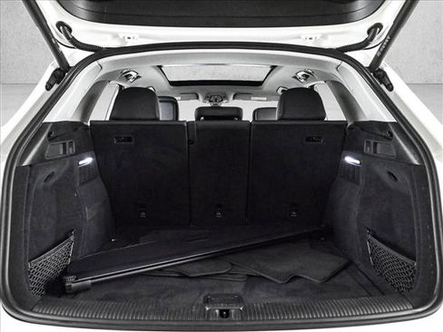 Used 2023 Audi Q5 2.0T Premium Plus w/ Premium Plus Package AWD/4WD image 6