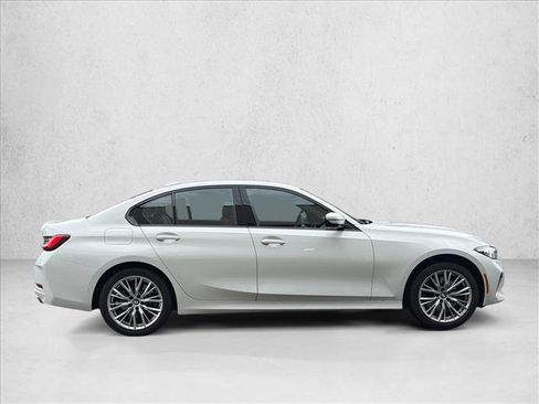 Used 2023 BMW 330i xDrive Sedan w/ Driving Assistance Package AWD/4WD image 4