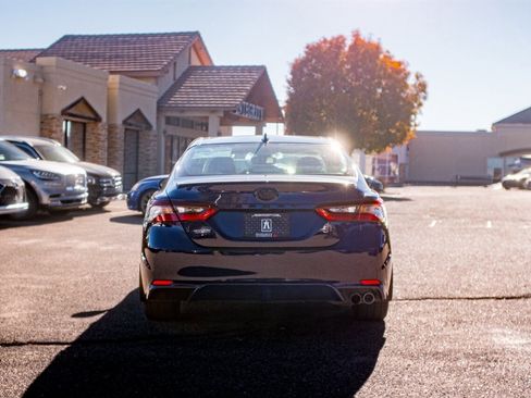 Used 2024 Toyota Camry SE image 6