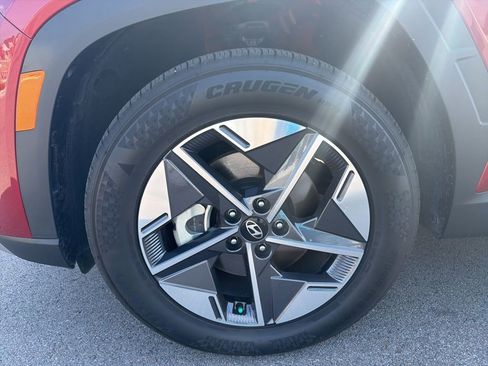 Certified 2025 Hyundai Tucson SEL image 9