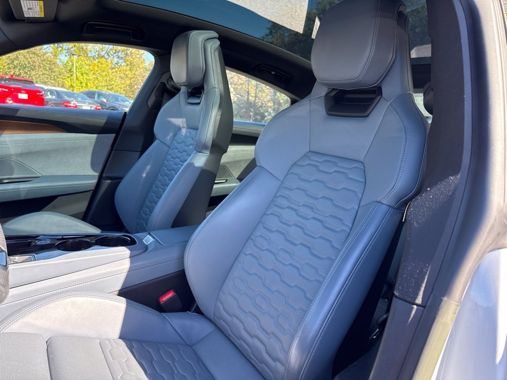 Used 2023 Audi e-tron GT Premium Plus AWD/4WD image 18
