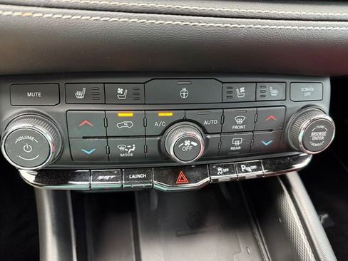 Used 2022 Dodge Durango SRT AWD/4WD image 31