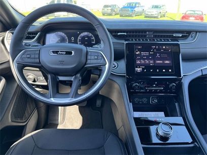 New 2025 Jeep Grand Cherokee L Laredo w/ Luxury Tech Group I