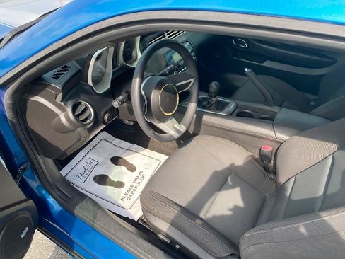 Used 2010 Chevrolet Camaro LT RWD image 14