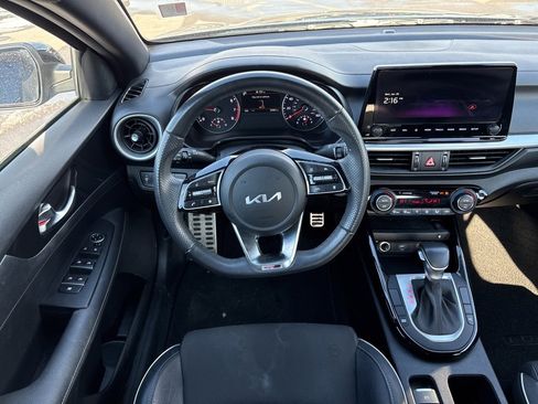 Used 2023 Kia Forte GT-Line w/ GT-Line Premium Package image 12