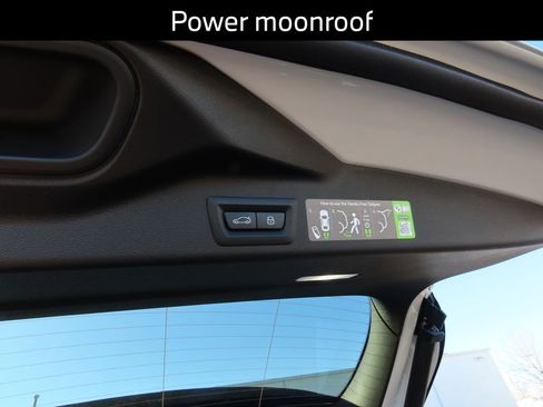 New 2026 BMW X5 xDrive50e image 17