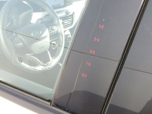 Used 2022 Ford Escape SEL image 14