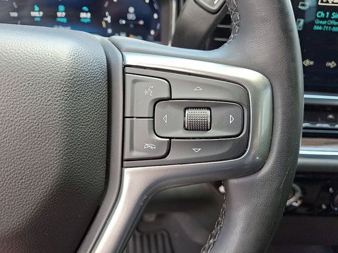 Certified 2023 Chevrolet Silverado 1500 LT AWD/4WD image 18