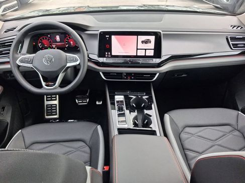 New 2026 Volkswagen Atlas Peak Edition AWD/4WD image 7
