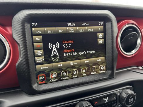 Used 2023 Jeep Wrangler Unlimited Rubicon w/ LED Lighting Group image 11