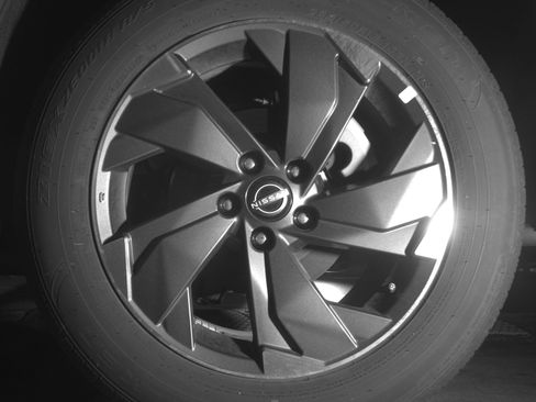 Used 2025 Nissan Rogue SV image 14