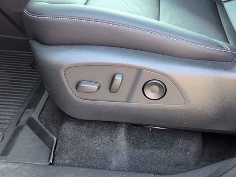 New 2026 Chevrolet Traverse LT w/ Driver Confidence Package image 15