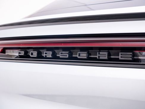 Certified 2025 Porsche Cayenne Coupe AWD/4WD image 39