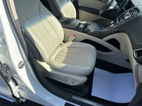 Used 2020 Lincoln Nautilus Reserve AWD/4WD image 28