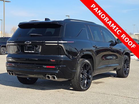 Used 2024 Chevrolet Traverse RS image 5