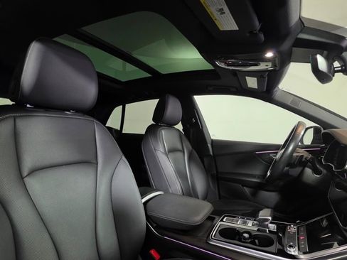 Used 2021 Audi Q8 Premium Plus image 12