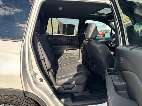 Certified 2023 Honda Passport TrailSport image 39