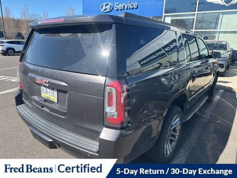 Used 2017 GMC Yukon XL SLT w/ Premium Edition image 12