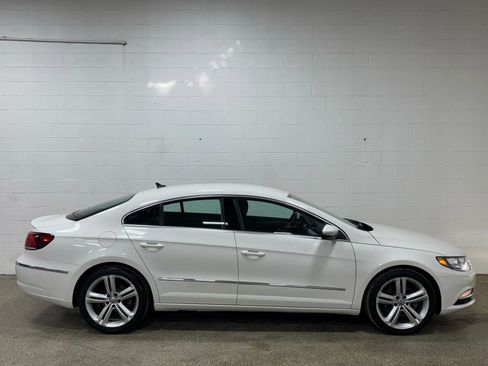 Used 2013 Volkswagen CC Sport image 2
