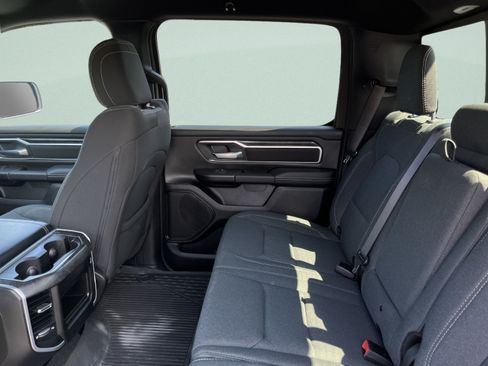 Used 2023 RAM 1500 Big Horn AWD/4WD image 18