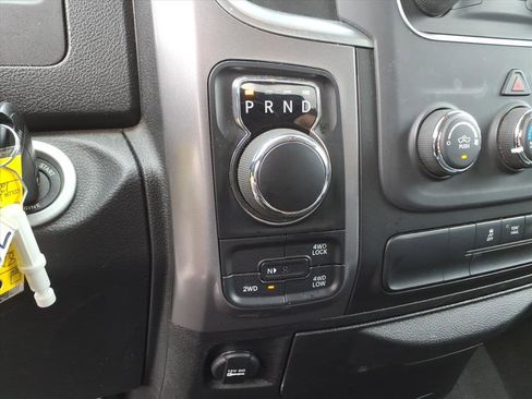 Used 2024 RAM 1500 Classic SLT image 10