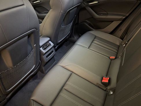 New 2025 Audi Q6 e-tron Premium Plus image 11