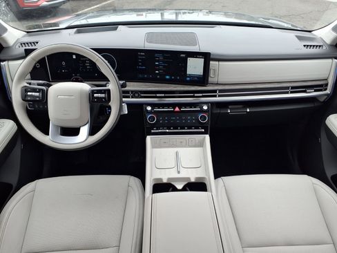 Used 2025 Hyundai Santa Fe Calligraphy image 16