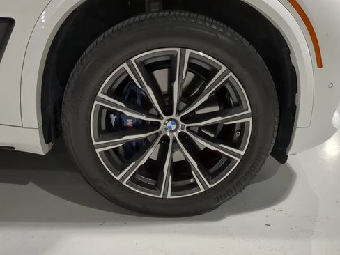 Used 2023 BMW X5 xDrive40i w/ Executive Package AWD/4WD image 6