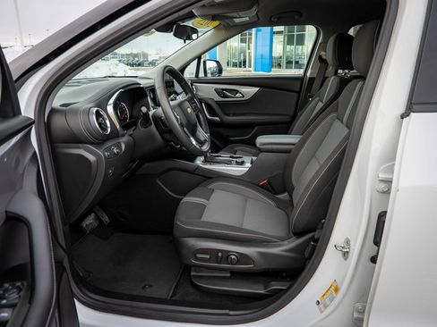 Used 2025 Chevrolet Blazer LT image 13