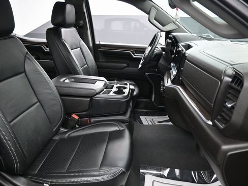 Used 2022 Chevrolet Silverado 1500 LT image 34