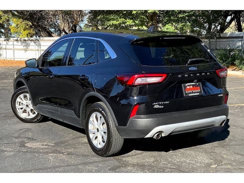 Used 2023 Ford Escape Active image 12