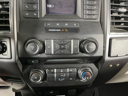 Used 2018 Ford F150 XLT AWD/4WD image 31