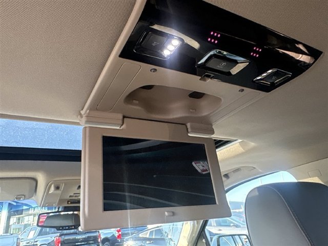 Used 2018 GMC Yukon XL Denali w/ Denali Ultimate Package RWD image 36