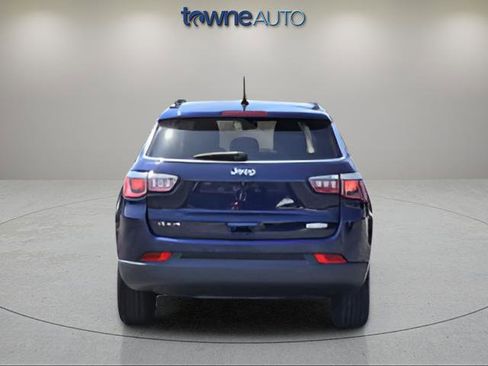 Used 2019 Jeep Compass Latitude AWD/4WD image 4