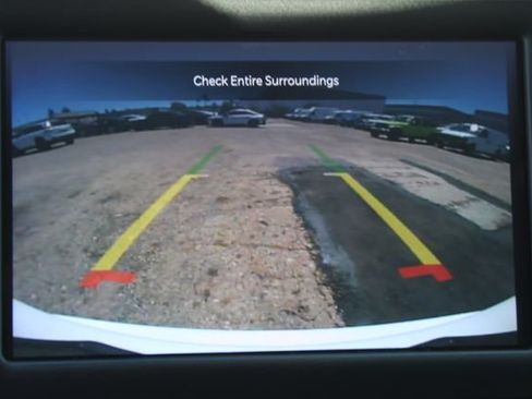 Used 2024 Chrysler Voyager LX FWD image 31