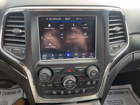 Used 2018 Jeep Grand Cherokee Limited w/ Trailer Tow Group IV AWD/4WD image 27