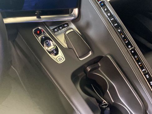 Certified 2020 Chevrolet Corvette Stingray Preferred Cpe w/ 2LT Preferred Equipment Group RWD image 45