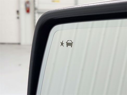 Used 2021 GMC Sierra 1500 Denali w/ Driver Alert Package II image 22