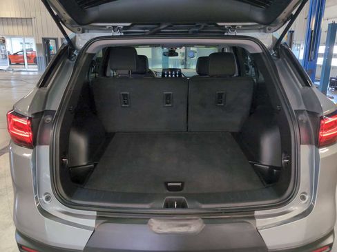 Used 2025 Chevrolet Blazer LT AWD/4WD image 25