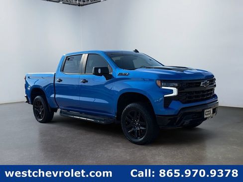 Used 2026 Chevrolet Silverado 1500 LT Trail Boss w/ Dark Appearance Package AWD/4WD image 1